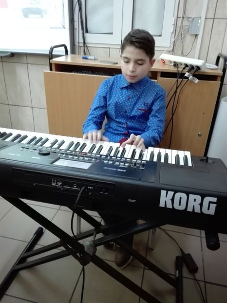  - Activitate de 1 Decembrie