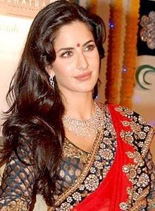 KATRINA KAIF - VEDETE CARE SEAMANA FOARTE BINE APROAPE IDENTIC PART ONE