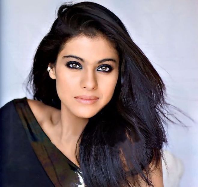 KAJOL - VEDETE CARE SEAMANA FOARTE BINE APROAPE IDENTIC PART ONE