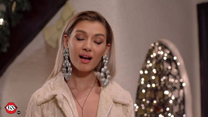 bandicam 2017-12-22 13-07-52-173 - a Alina - Ali poze noi dar puse recent 16