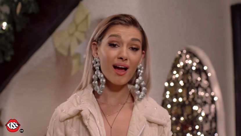 bandicam 2017-12-22 13-07-52-789 - a Alina - Ali poze noi dar puse recent 16