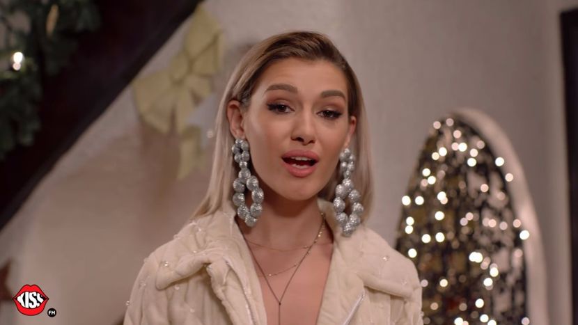 bandicam 2017-12-22 13-07-53-209 - a Alina - Ali poze noi dar puse recent 16