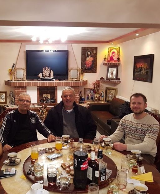  - 2--PORUMBARI PASARARI PRIETENI