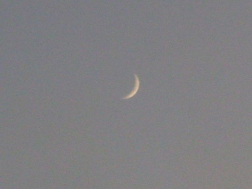 Luna noua in Varsator - Luna - Soarele si norii - 1