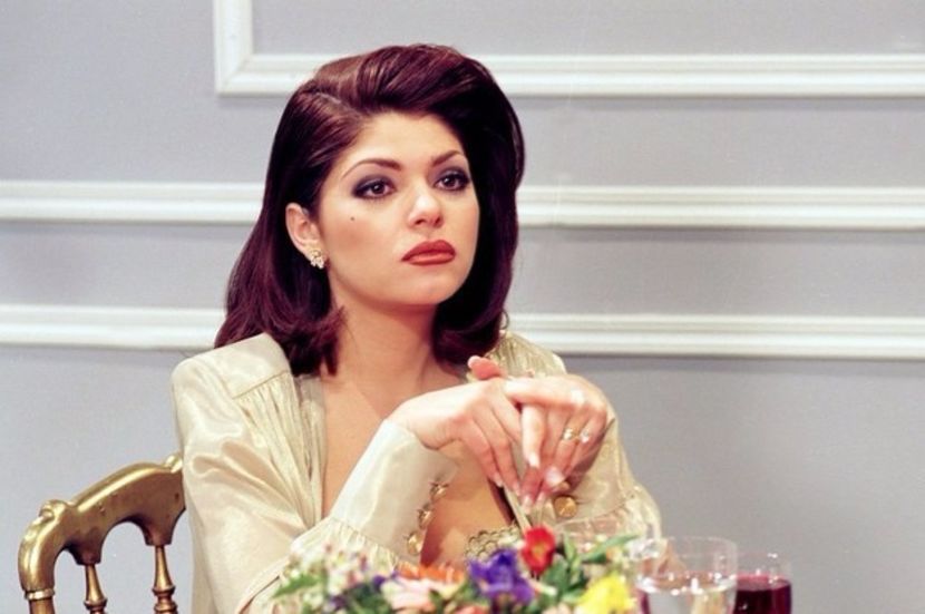 ITATI CANTORAL - VEDETE CARE SEAMANA FOARTE BINE APROAPE IDENTIC PART ONE