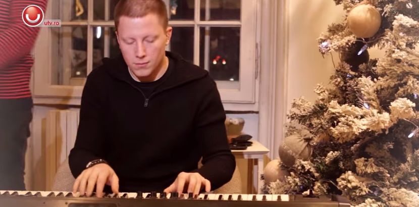 bandicam 2017-12-23 11-54-46-480 - 01 Ereteam Jingle Bells