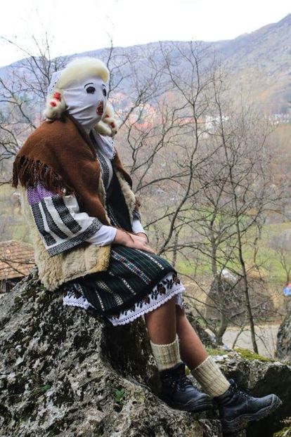  - Pițărăii cu măşti