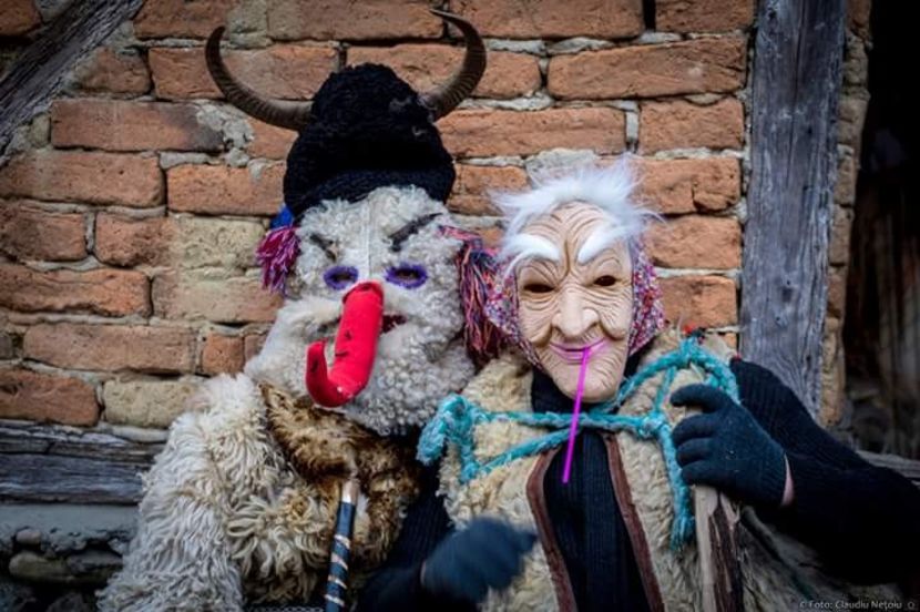  - Pițărăii cu măşti