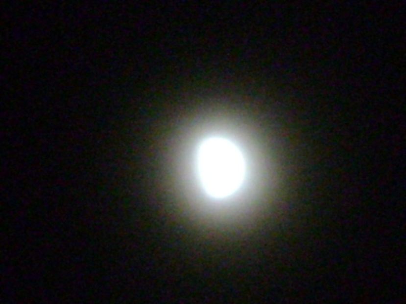 Luna in crestere - in Taur - Luna - Soarele si norii - 1