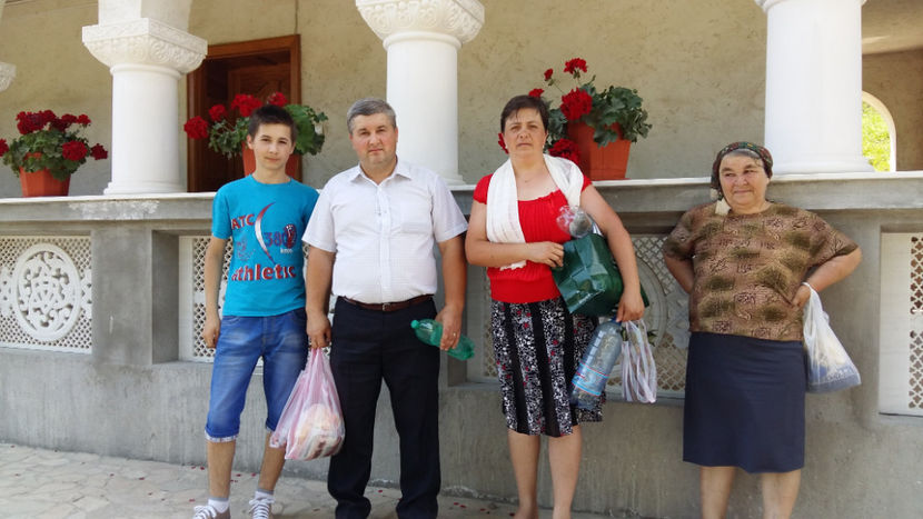 PRISLOP 2016 cu VALI,GABI și Mama - CONTACT