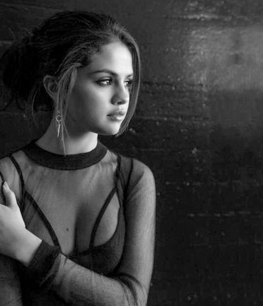 bandicam 2017-12-30 21-37-21-104 - selena2 - 01