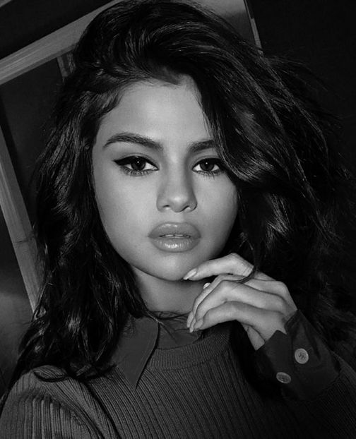  - selena2 - 01