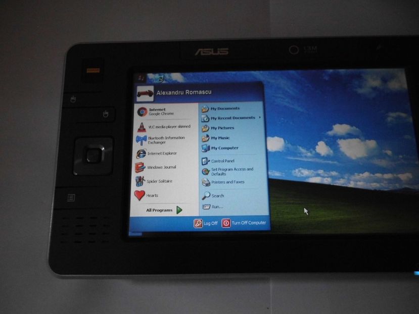  - Asus R 2 H