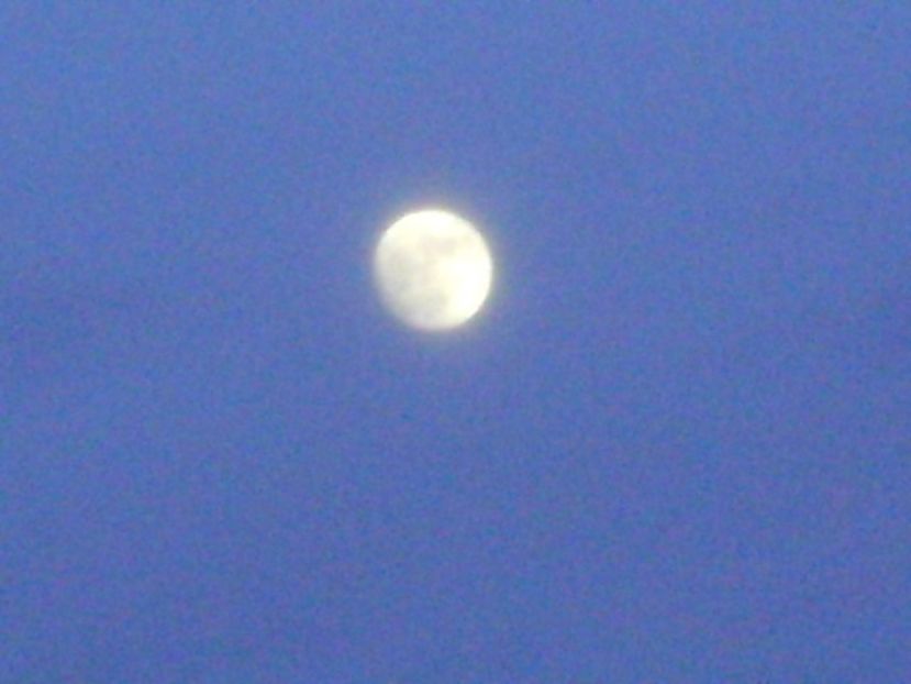 Luna in crestere - in Gemeni - Luna - Soarele si norii - 1