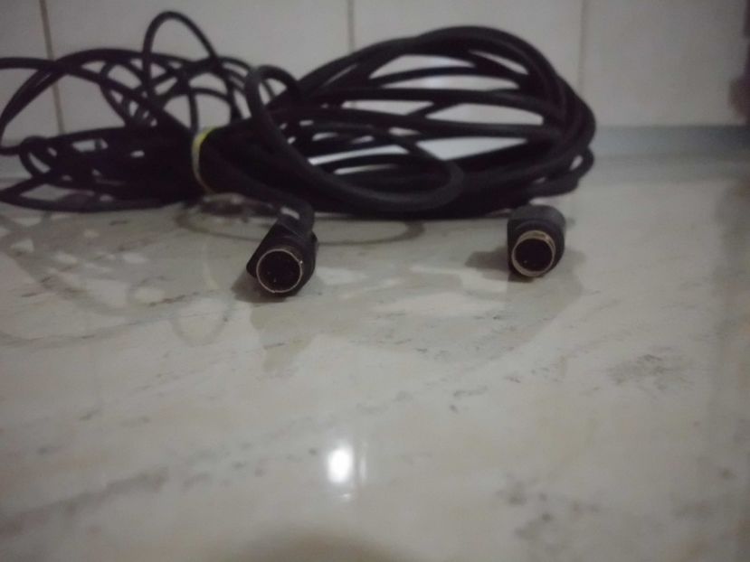  - Cablu S video 11 m