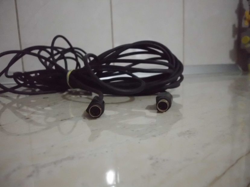  - Cablu S video 11 m