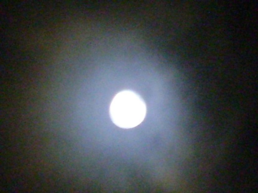 Faza de Luna Plina - in Leu - Luna - Soarele si norii - 1