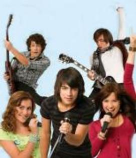 TLBJEJYFMSQYWVALQUO - Camp Rock