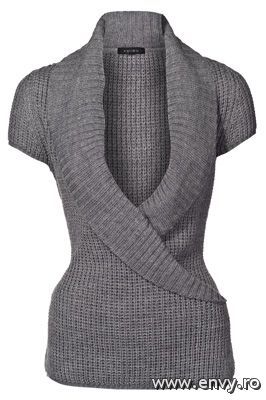 Bluza gri New Yorker- 3 poze selena gomez