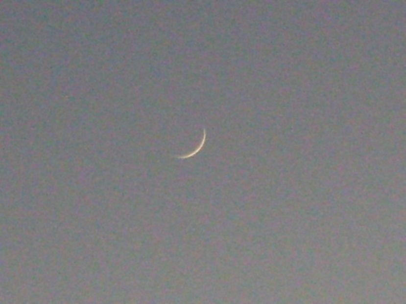 Luna Noua in Varsator - Luna - Soarele si norii - 1