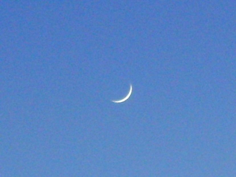 Luna Noua in Varsator - Luna - Soarele si norii - 1