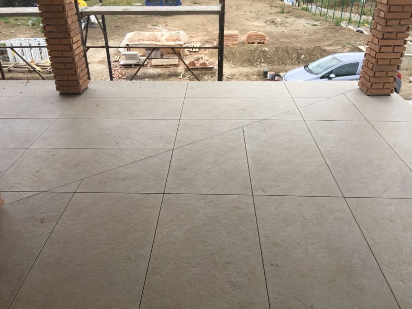 9916E64B-9F29-4F59-9552-859AECD5991F - 1----Amenajari interioare - exterioare