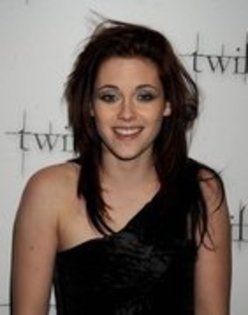 OQDXEBUWJPBRXPRXGTZ - Kristen Stewarrt