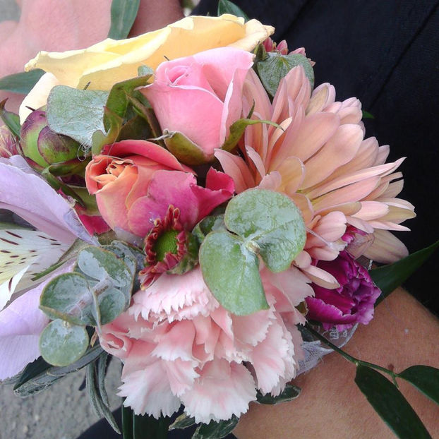  - BUCHETE DE MIREASA Turda