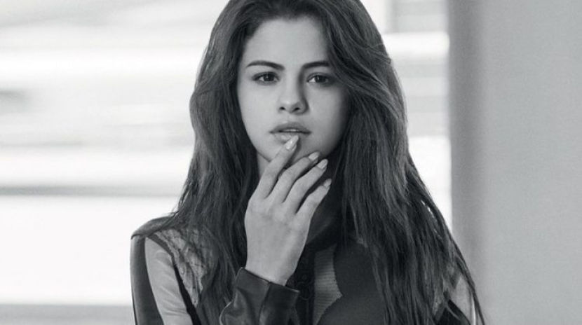 Selena-Gomez-Vogue-Brazil-June-2016-Cover-Photoshoot05-750x420 - 01aa Selena - 01