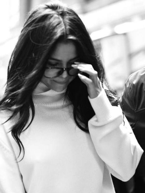 4dee078443aeb6e5ac09d8dfd34085cb - 01aa Selena - 01