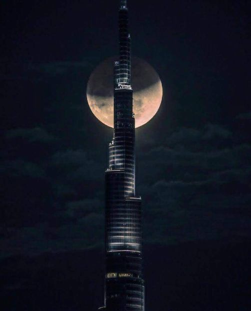 Super Blue Blood Moon Eclipse - Luna - Soarele si norii - 1