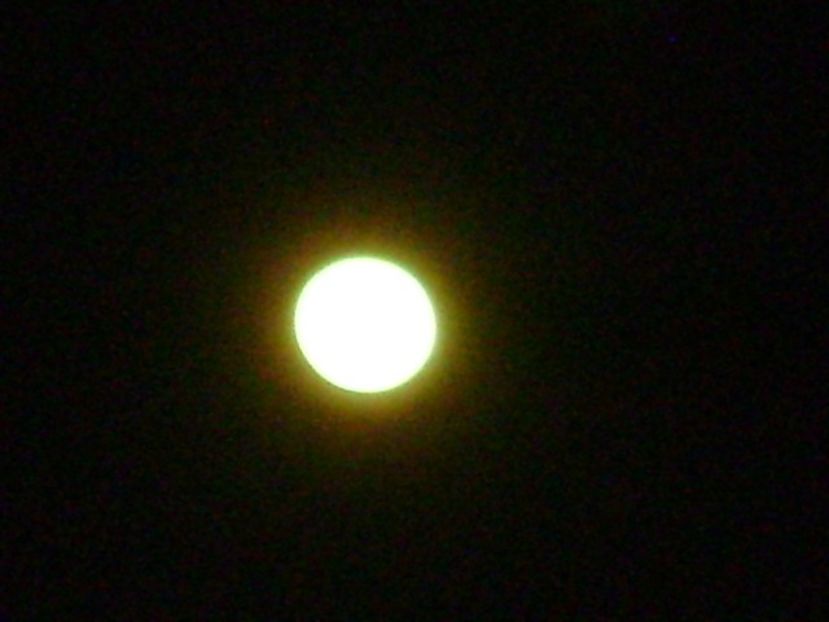 Luna in scadere in Leu - Luna - Soarele si norii - 1
