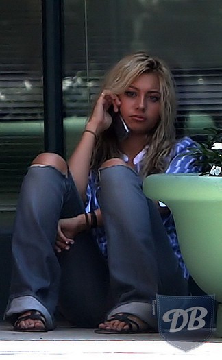 aly-michalka-hudson-jeans