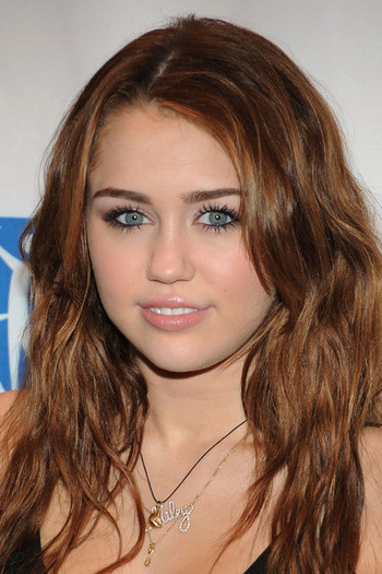 Disney 2nd Annual Concert Hope rDOVFBSEozXl - miley cyrus