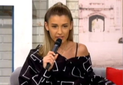 bandicam 2018-02-07 18-36-43-539 - a Alina - 01 - Vorbeste lumea freeze - 01