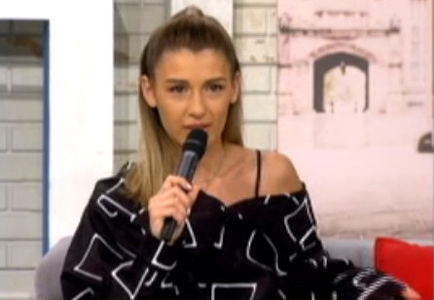 bandicam 2018-02-07 18-36-44-668 - a Alina - 01 - Vorbeste lumea freeze - 01