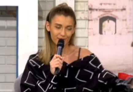 bandicam 2018-02-07 18-36-46-886 - a Alina - 01 - Vorbeste lumea freeze - 01