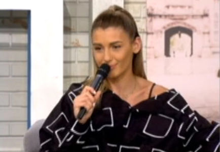 bandicam 2018-02-07 18-36-47-394 - a Alina - 01 - Vorbeste lumea freeze - 01