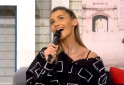 bandicam 2018-02-07 18-36-48-907 - a Alina - 01 - Vorbeste lumea freeze - 01