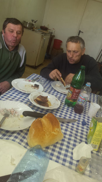  - colegi de la serviciu