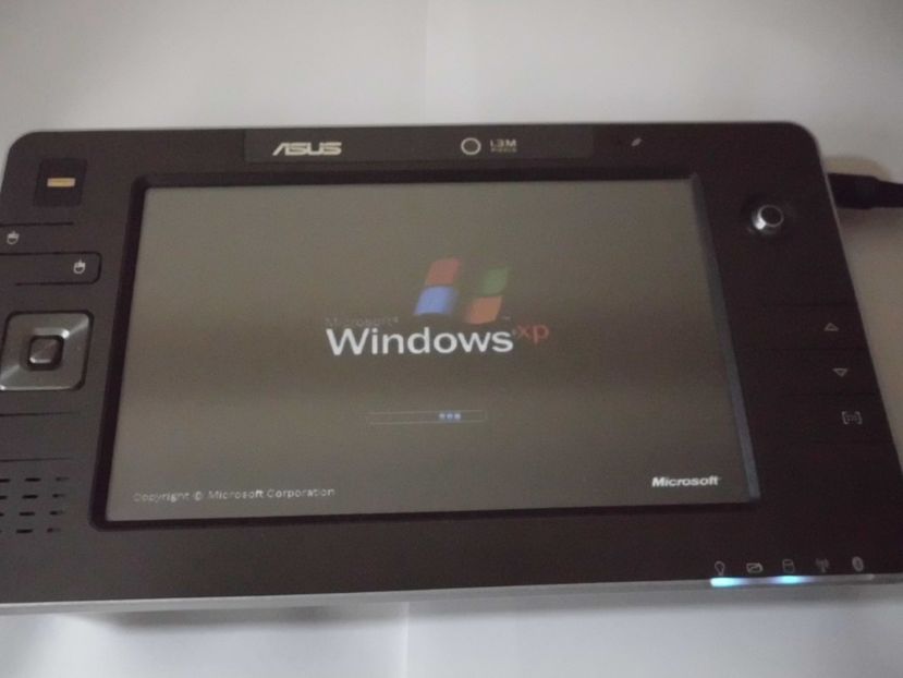 Asus R 2 H (1) - Asus tabl PC