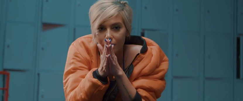 bandicam 2018-02-14 15-54-10-053 - 19a Dintr-o mie de femei