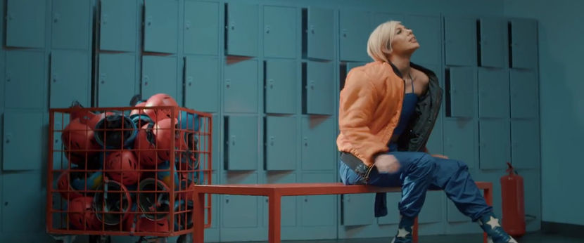 bandicam 2018-02-14 15-54-12-182 - 19a Dintr-o mie de femei