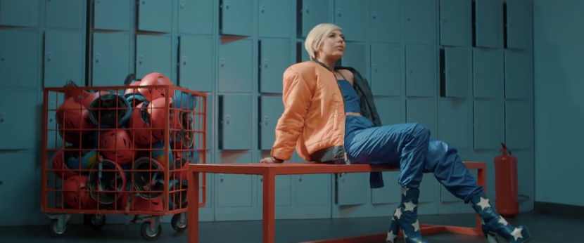 bandicam 2018-02-14 15-54-14-538 - 19a Dintr-o mie de femei