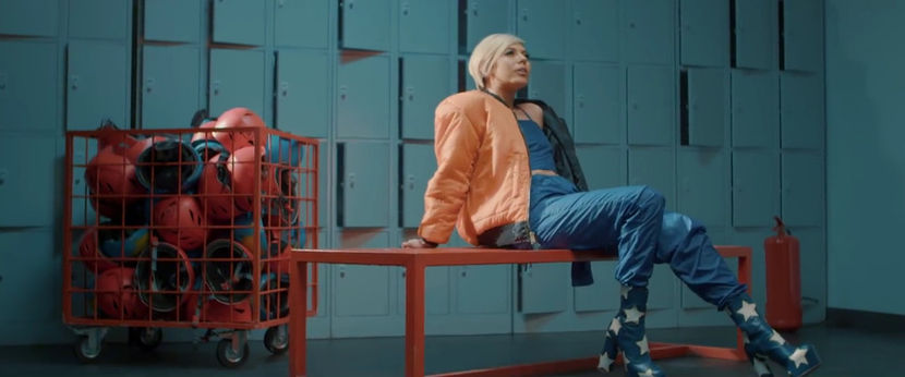 bandicam 2018-02-14 15-54-14-755 - 19a Dintr-o mie de femei