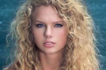 Taylor Swift (6)
