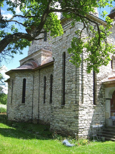  - Biserica de marmura