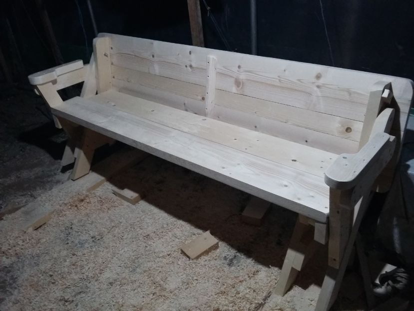  - bancuta de gradina