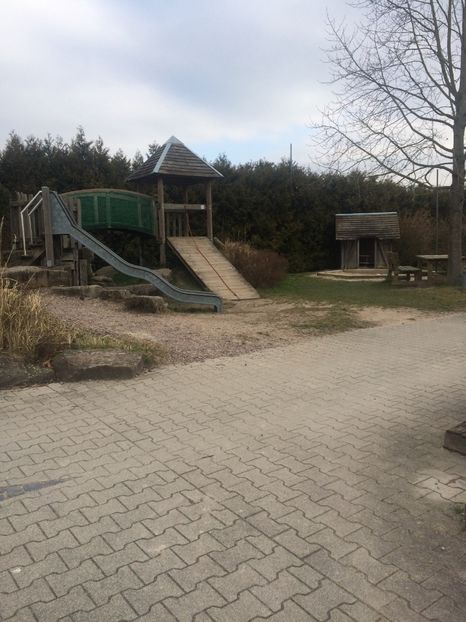 Locul de joacă - A -Magazin