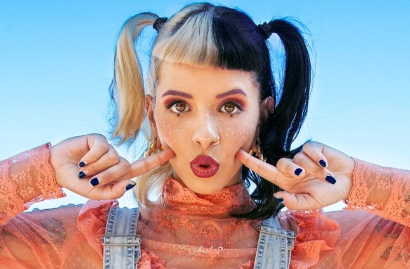 melanie-martinez-piggyback-song - Melanie Martinez